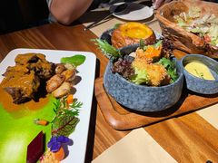 蜂蜜黑胡椒牛肋骨-Magnet磁食(同德店)