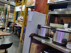 大堂-阿拉提大盘鸡@米饭(南环东路汇邻广场店)