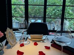 -弦月窗LUNETTE BY AMANDA(复兴路店)