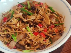 -唐师傅湘西名菜馆(武陵路店)