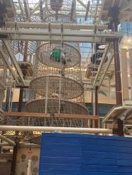 -PIPIKINGDOM皮皮王国欢乐号(欢乐海岸购物中心店)