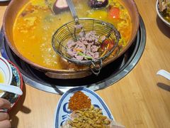 -洱火云南酸菜牛肉火锅(石景山当代商城店)