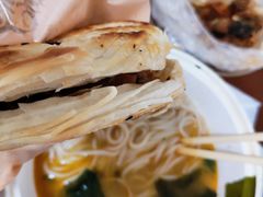 海鲜汤米线-香香渔鱼肉夹馍(荣民龙首广场店)