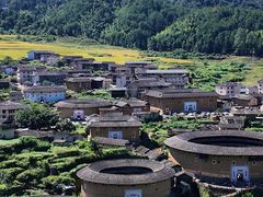 -初溪土楼群
