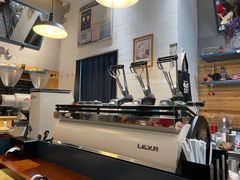 -Be Lived Cafe比例咖啡(摩天轮店)