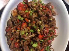 酸辣鸡杂-钟掌勺忘不了地道湘菜(新天地假日广场店)