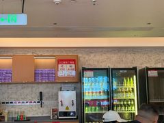 -肥肥虾庄·金牌油焖大虾(汉口城市广场店)