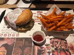 -The Habit Burger Grill 哈比特汉堡(复兴soho店)