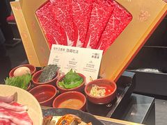 -钱小奴海鲜自助黑金店(杭州滨江龙湖店)