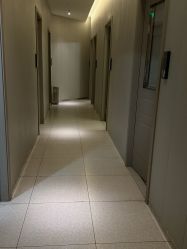 -PE SALON
