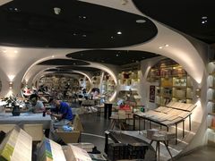 -钟书阁(珍园店)