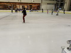 -冰纷万象滑冰场(深圳万象城店)