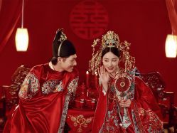 -角色婚纱摄影(中心店)