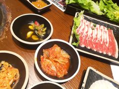 -青瓦炭韩潮烤肉(花园道店)
