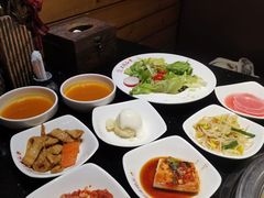 -木槿花韩式炭烤·熟成肉工坊(孙文东路店)