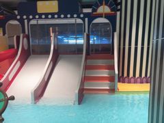 -涨巢·潮玩水疗局