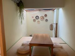 -小草屋轰趴馆别墅派对新场团建家庭聚会