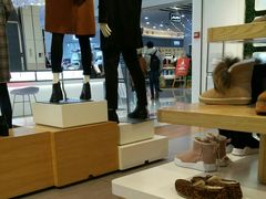 -鸿通城购物中心