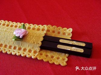 筷子古称“箸”，后由于“箸”与“住”“蛀”同音