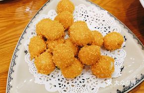 Golden Soup Dumplings