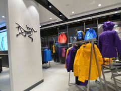 -ARC'TERYX始祖鸟(北京王府中环店)