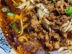 -丁丁猫重庆小面(徐州路店)