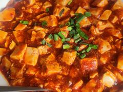 -渝信川菜 · 川味家常菜(财富购物中心店)