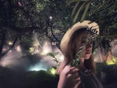 -Chom Cafe and Restaurant