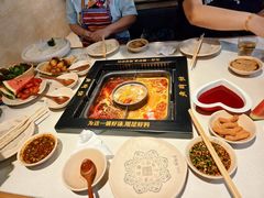 -老牌坊云南鱼豆花火锅(哈西万达店)