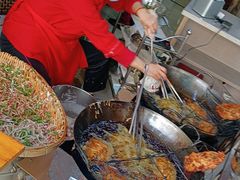 -半月镰胡姐脆皮萝卜饺子