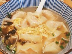 蛋黄鲜肉馄饨-红小满休闲餐厅(十全街店)