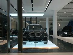 -上海宝诚尊悦宝马4S店(静安店)