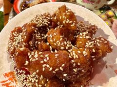 -爆炸头阿姨小四川正宗川味小吃(无任何分店)