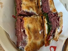 小红帽三明治-OUR Bakery(中海环宇荟店)