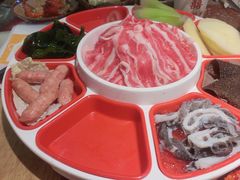 -赵美丽·重庆社区火锅·直营店(火车东站·中豪国际店)
