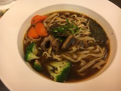 牛腩面-康师傅私房牛肉面(申虹店)