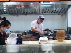 -闫家驴肉老店(华电一校店)