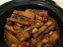 鱼香鸡粒茄子煲-至潮餐厅精致粤菜·活鲈鱼·走地鸡(珠江新城店)