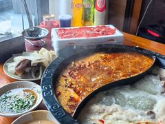 鸳鸯锅-火云天重庆火锅自助(中山路店)