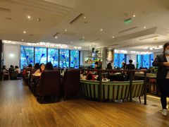 -港丽餐厅(高德置地店)