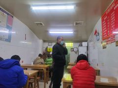 大堂-何记酿皮店(西流湾店)