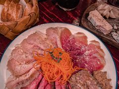 -羽深肉铺 Steak & Wine