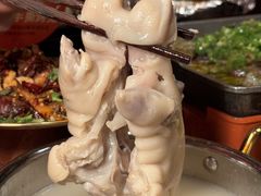 -何师烧烤Pro ·江湖川菜·小龙虾·精酿(太古里旗舰店)