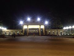 &nbsp;校门-南方医科大学南方医院(院本部)