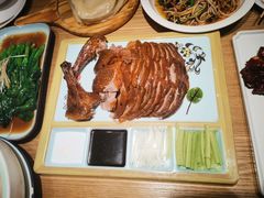 玖儿果木烤鸭-小桃红·东北菜·春饼烤鸭(南阳湖街店)