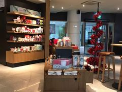 零售区-星巴克(蔡伦路店)