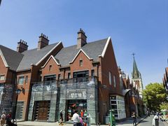 -钟书阁(松江泰晤士小镇店)