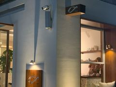 -Line 咖啡(石厦花园店)