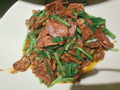 -吃饭皇帝大土家民族菜(正大广场店)