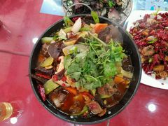 -乡土特色.冷锅鱼.牦牛肉汤锅